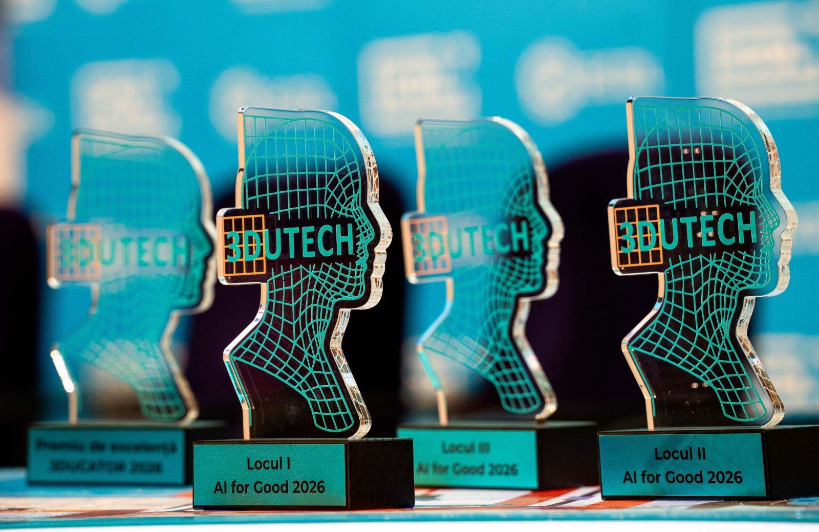 Trei echipe de elevi români au câștigat premii pentru ideile lor de soluții cu inteligență artificială