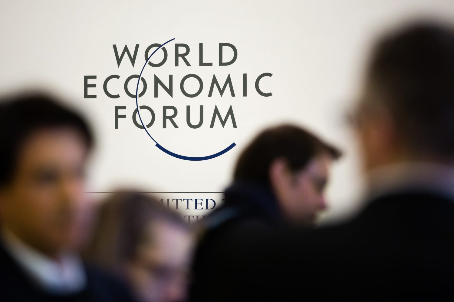 Raportul WEF care schimbă discuția despre startup-uri: după AI, urmează energia, securitatea și sănătatea. Are România loc în cursă?