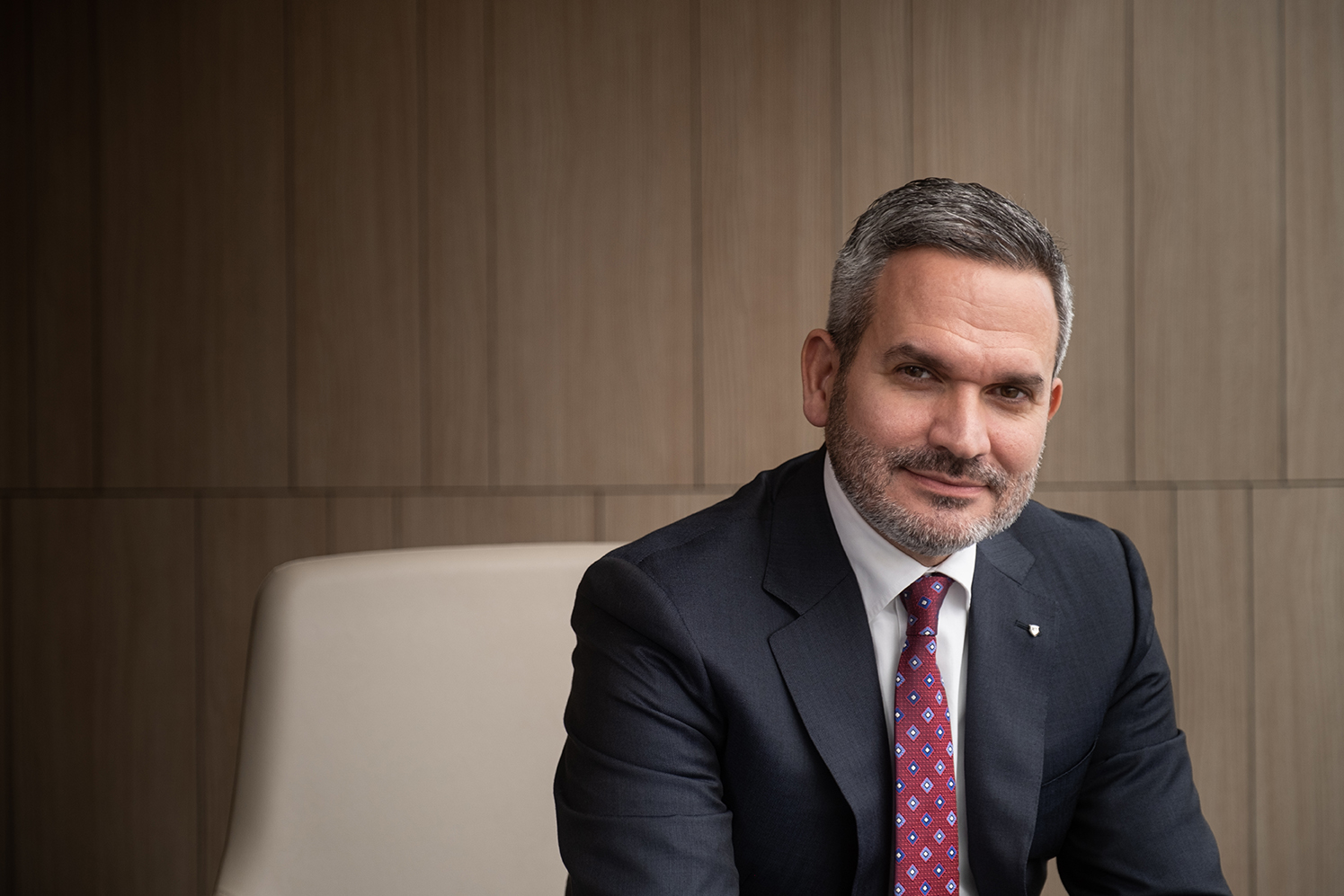 Cea mai mare finanțare din istoria Băncii Transilvania susține achiziția Carrefour România de către Pavăl Holding
