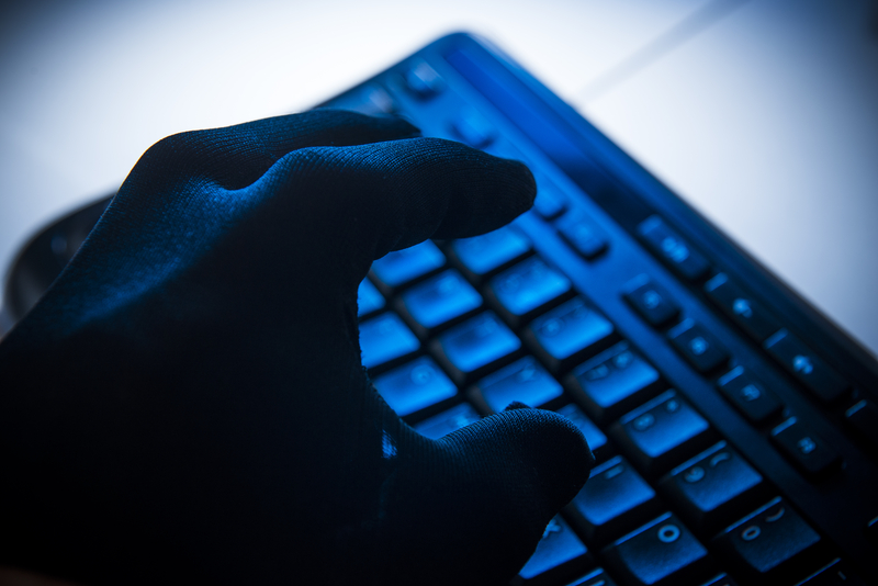 Platformele cu bazele de date ale ANCPI sunt furnizate de Oracle, dar agenția de Cadastru își asigura singură securitatea datelor