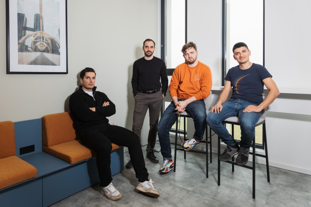 Echipa Rayscape (Bogdan Bercean – Co-founder & Head of AI, Ștefan Iarca – Co-founder & CEO, Cristian Avramescu – Co-founder & Head of Engineering, Andrei Tenescu – Co-founder & Head of DevOps)