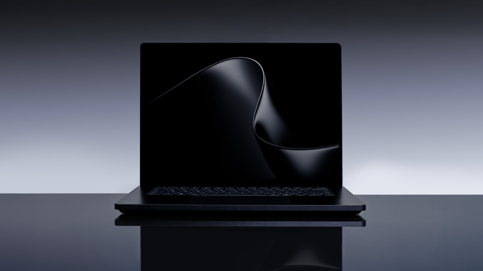 Microsoft aduce mai multă inteligenţă artificială pe PC-uri și lansează un nou laptop cu Nvidia