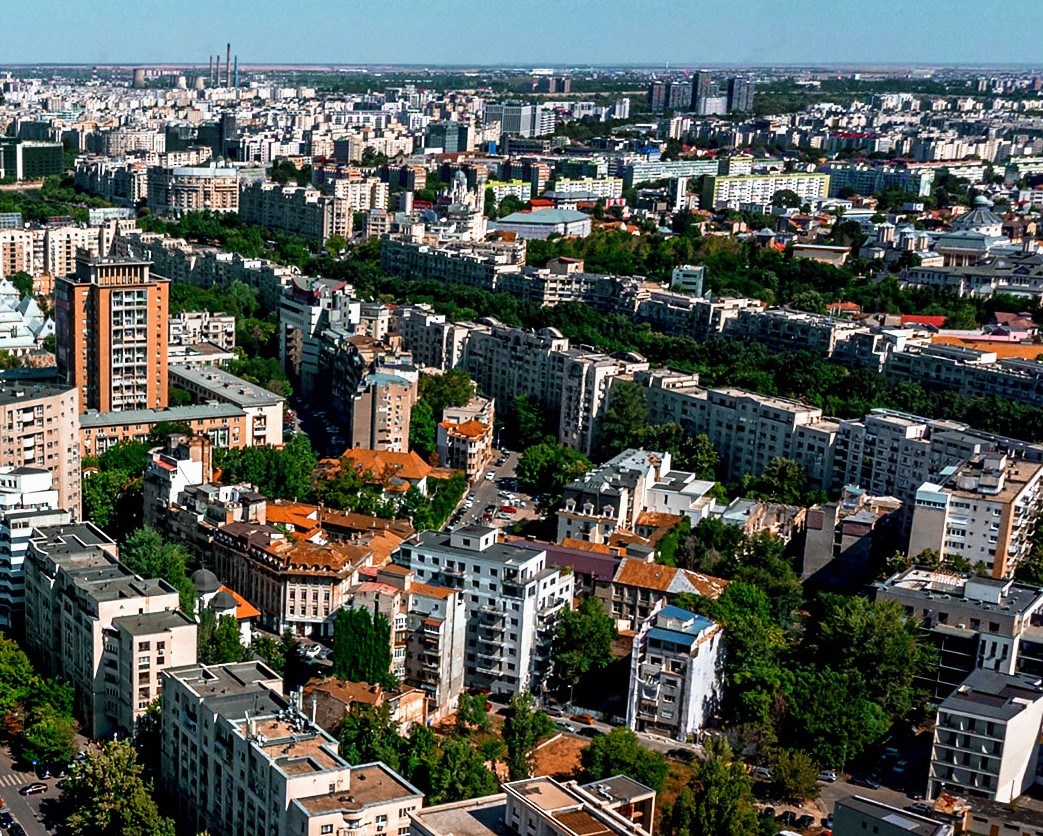 Tranzacțiile imobiliare s-au prăbușit în România. Bucureștiul, în scădere cu 36%, iar într-un mare județ vânzările au picat cu peste 60% (Analiză)